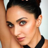 Kiara Advani Commentary (@kiarastann) 's Twitter Profile Photo Kiara Advani Commentary (@kiarastann) 's Twitter Profile Photo