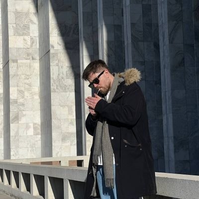 papa_doenitz's profile picture. Shader technical artist, CEO of Astraea