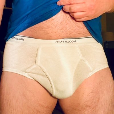 just a guy who’s into undies, tighty whities, bulges, farts, pits, pubes, piss and more.