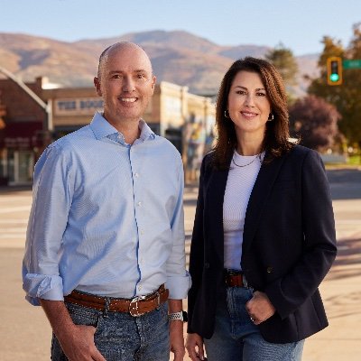 The official campaign Twitter account for Governor @SpencerJCox and LG @DeidreHenderson.