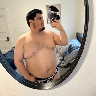 25🏳️‍🌈VerseBttm/Texas / ♑️/ gaymer(SweetTea)/taken by @latin_chub13 /and we don't trade nudes so don't ask.