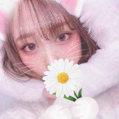 気になったらフォローするね♡平凡でえちえち妄想が趣味な夜の受付嬢やってます。あそびたいな♡めっせは仲良しさんだけ♪