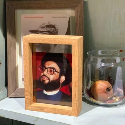إجازة في التّرجمة و التّعريب و إمتياز فنّي في التّربية الحضانيّة👩🏻🎓📚
وَعَسَى أَنْ تَكْرَهُوا شَيْئًا وَهُوَ خَيْرٌ لَكُمْ❤️