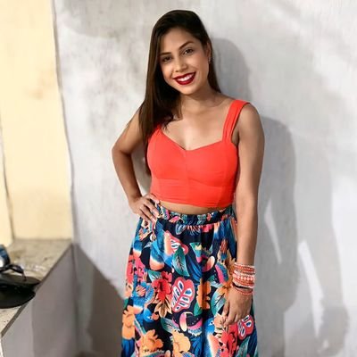 Dona da verdade, rainha do drama, deusa da beleza e executora da grosseria.