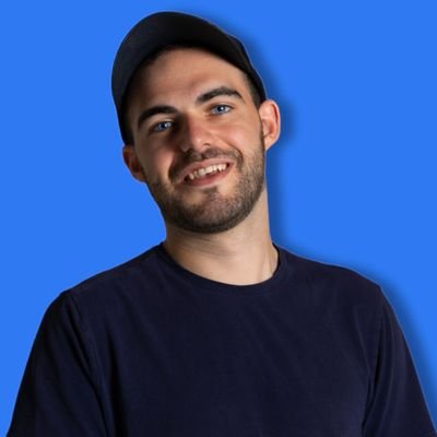 Sur Europe 2 Pays de la Loire à #Nantes #Angers #LeMans! Je suis, donc je tweet (Et ça n'engage que moi) | Insta: CorentinRadio | Snap: https://t.co/MJJNOW8zsr