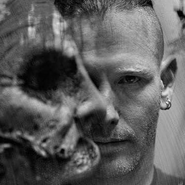 badboyGrays's profile picture. زن زندگی آزادی✌🏽