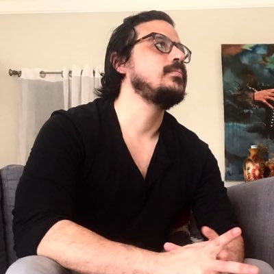 EmmanuelGaln6's profile picture. Guionista - Director de Cine.

X es una finca, y todos andamos en el mismo caballito.