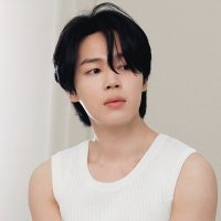 ☀️ (@bumblebzzbee) 's Twitter Profile