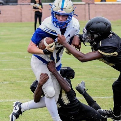 gage newsome/🏈/#17/5.8wr/ weigh 145/sophomore/email @gagenewsome2@gmail.com phone# 912 312 4761