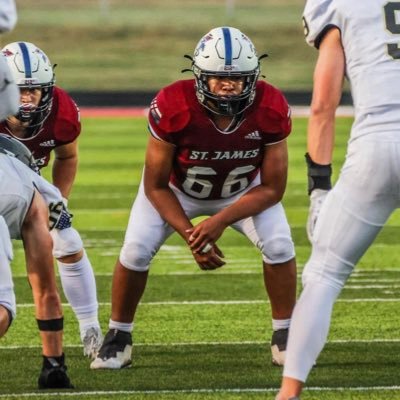 2025 | #66 OT | 5'11 255lbs | Class of 2025 | 3.67 GPA | St. James Academy Hudl: https://t.co/x71RDN4RLz