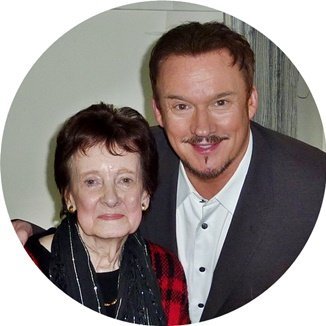 Russellfansite's profile picture. RussellWatsoninfo is a fan site with News,pics,info for Russell Watson @russellthevoice the Best Tenor in the world.Established 2005 by a dedicated fan of 24yrs