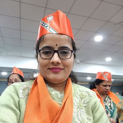 Social worker..&..
Vadodara city Executive member of Bhartiya Janta party..&..Prabhari ward no:-13