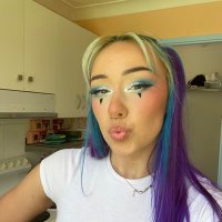alBIe 🕊 (@albieannetroska) Twitter profile photo