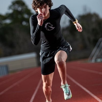 CSHS 24’ Varsity track 800m(1:54) 400m(.50) ~ Football ~ Athlete 5’11” GPA - 4.28~ 9X Junior Olympian Instagram: gabe.tubbs email: gttman2005@gmail.com