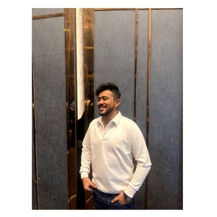 Vishal2001719's profile picture. your life's either an Imtaz Ali masterpiece or Anurag Kashyap whirlwind
Finance.
Youtube - 1.37k - Random Documenting.