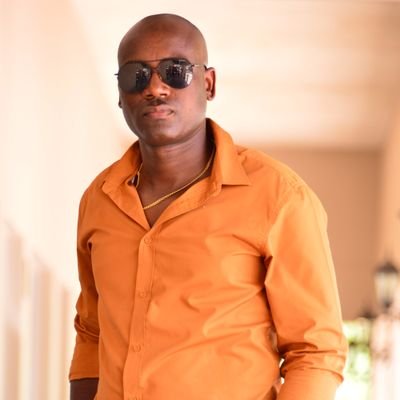 JonathanSeven5's profile picture. I live by codes.
I accept the reality.