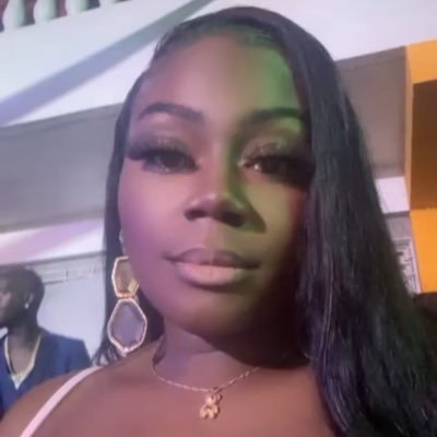 ShyLovesMinaj Profile Picture