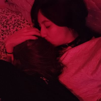 marcyTxT's profile picture. Hellur, I'm Marcy (･ɜ･) | 🔮🎨A Witch with many talents 🎶 |  Wanna follow the chaos with me? :3