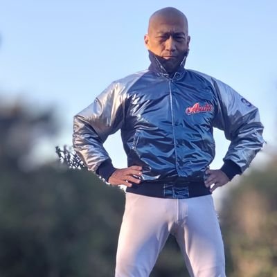 野球ユニが好きで暇さえあれば野球ユニ着て過ごしてる。ユニ着て外出も 。
最近は、野球ユニを着るだけでなくグランドで野球そのものをしたい。
鳶装束や地下足袋も好きです。
六尺絞めます。
週に2回だけど筋トレしている坊主頭~短髪
170#68
