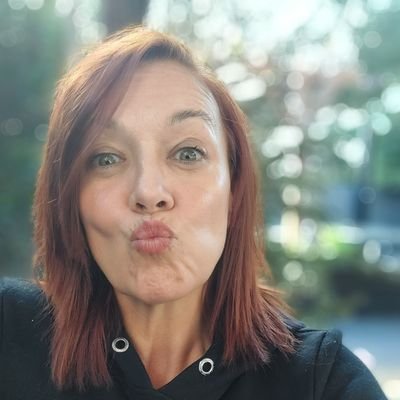 Entrepreuse dans l'âme ! l'apprentissage chevillé au corps. Je ne perds jamais, j'apprends.
#Corse