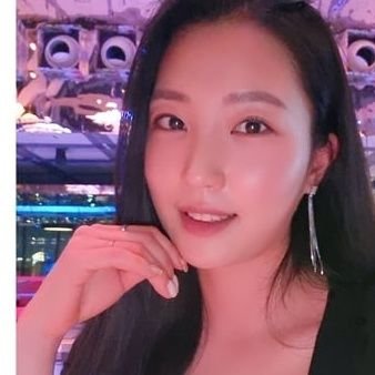 manami348752's profile picture. 