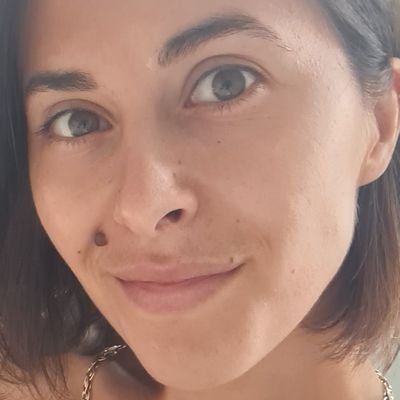 evgesha15258's profile picture. 