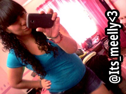 #TeamSinglee:D #TeamFollowBack Mains- @RosaDGAF & Ass_violaterr & @jackie_Merkss last but not least @Karlaa_Dreamss :D 3