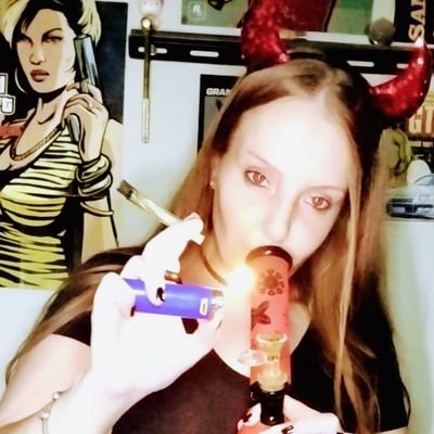 Stoner Chick 😶‍🌫️😤
90s Bitch 🛸👽
Gamer 🎮🕹️
Mom 💙🩵
Housewife 🏡💍
Autistic 🧩🌈
Smoking Fetish Model 👄💨
Custom Content Creator/Content Seller 🔞💝