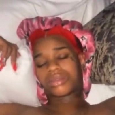 myathewhore__'s profile picture. horny 24/7 | Dm me ! 😋| old page @sluthouse6869 got locked 😩