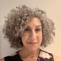 Reda Lyle | Marketing Consultant | Copywriter (@redalyle) 's Twitter Profile