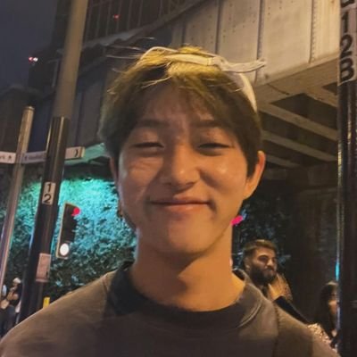 💌 To @Hi_Goldenness : You are my happiness
@Hi_Goldenness My youth is yours❣️
fan account