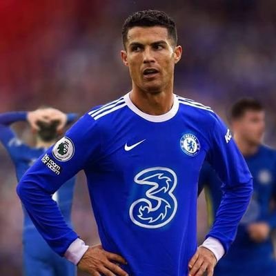 I bleed blue for Chelsea FC and I'm a die-hard Ronaldo fan. 
Your follow will be greatly appreciated, and I hope to bring you lots of football joy😄😍💕🤝