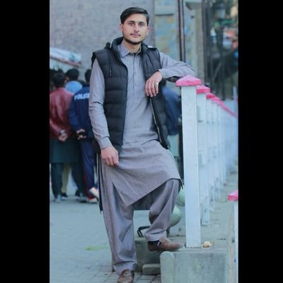 Technologist 🧪🔬⚕️
UAJK 🎓
Leo ♌
SMH VFPK 💻💺
Proud to be a Kashmiri 🏴🚩