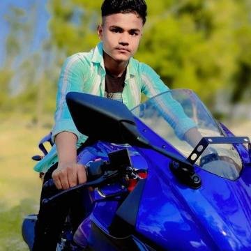 RSZara18818's profile picture. 