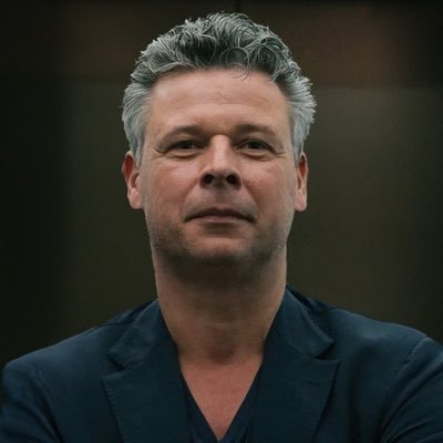 Chefredakteur BUSINESS INSIDER Deutschland, Podcast „Macht & Millionen“