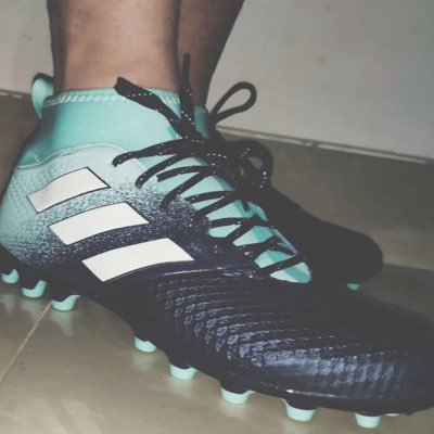 1294722943's profile picture. 上海，现实可玩，私聊