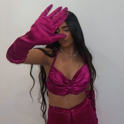 Melisesfandiari's profile picture. 🐈‍⬛