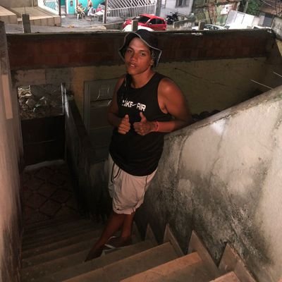 Aquele que habita no esconderijo do Altíssimo, à sombra do Onipotente descansará / Papai da Laurinha👧🏻💖🫶🏻