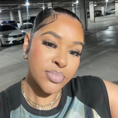 CEO of @AsiaticGlam💋 DM for all inquires and booking.