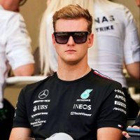 mert schumi(@mertsch47) 's Twitter Profile Photo