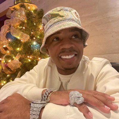 The only official private account for plies which is handled by plies directly and not the management