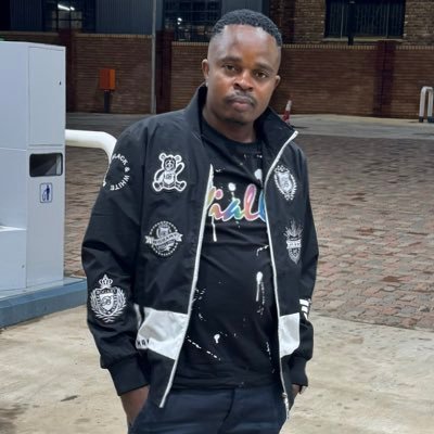 TshumaPry's profile picture. soft life..... one day sopopa