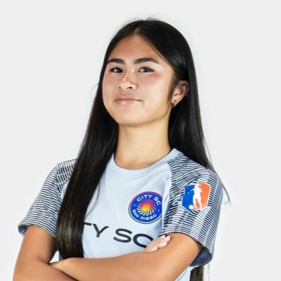 C/O 2026 • City SC San Diego U17 GA • Midfielder #17 • 4.3 GPA • 3X GA Southwest TID • GA National TID ‘23 • Partner XI ‘22 • savannahenriquez2026@gmail.com