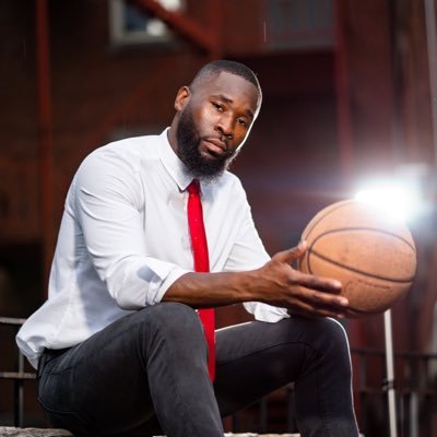 #TeamJesus Journalist + Educator + Entrepreneur Founder of @DesignatedRpt | ✍🏾@ConnecticutSun | @FanSided @TheLakeShowLife Contributor | @takeslive | NABJ