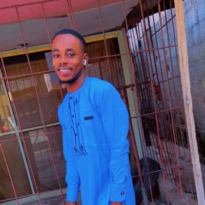 Newtoncash4's profile picture. ****