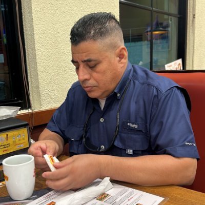 cruzcarlos57's profile picture. Me gusta la verdad