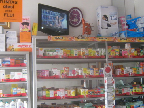Group/jaringan  Apotek terlengkap di Jakarta. Kami siap melayani konsultasi obat-obatan, antar jemput resep/obat secara gratis. DOA KAMI UNTUK KESEHATAN ANDA