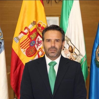Diputado Provincial de VOX HUELVA.
Concejal en el Ayuntamiento de Aljaraque.