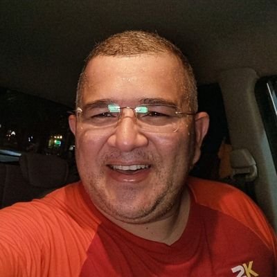 Pai do João Lucas;
Dir. Artístico e Locutor da @radiofmterra;
Graduado em Administração e Direito.