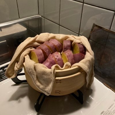 uzuki_9104's profile picture. 家で食べるご飯が好き。定食が好き。焼き菓子も好き。和菓子も好き。